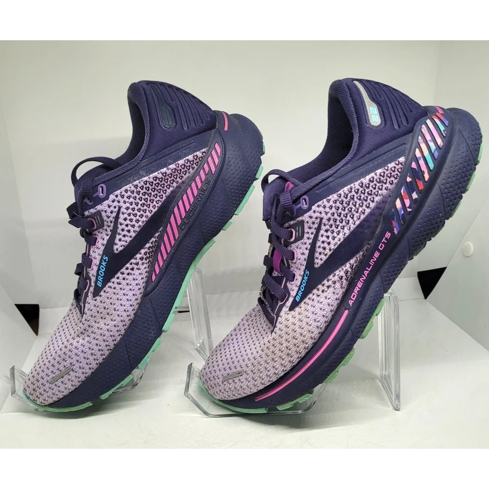 Brooks Adrenaline Sneakers GTS 22 Womens SZ 7 B Purple